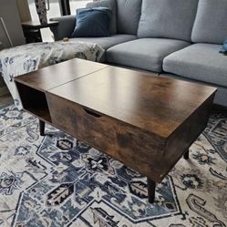 NEW IN BOX - Lift Top Coffee Table