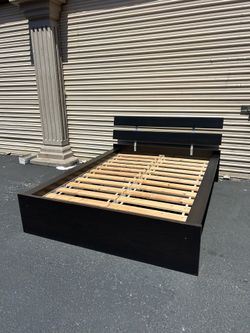 Queen size bed frame