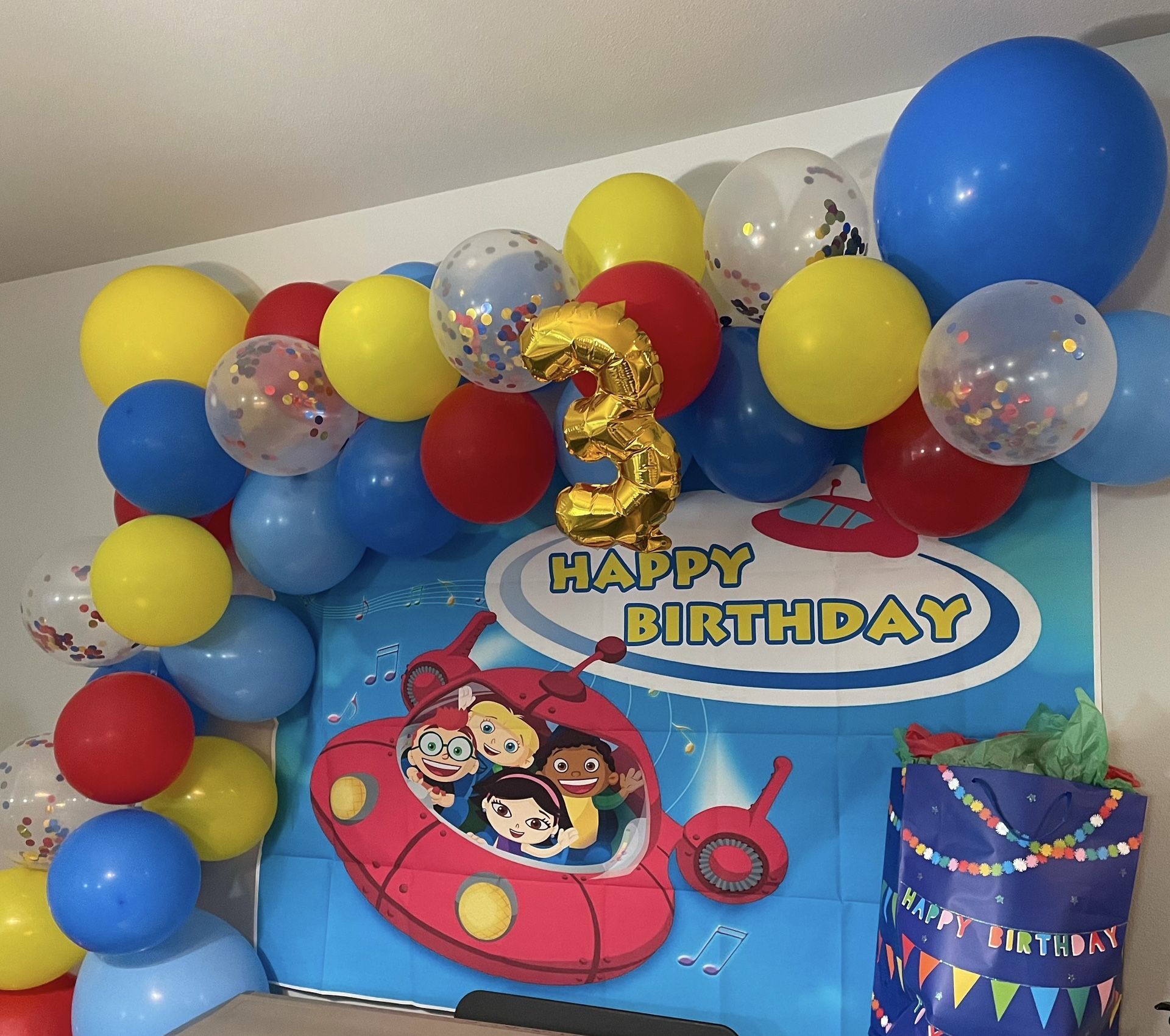 Banner & Balloons