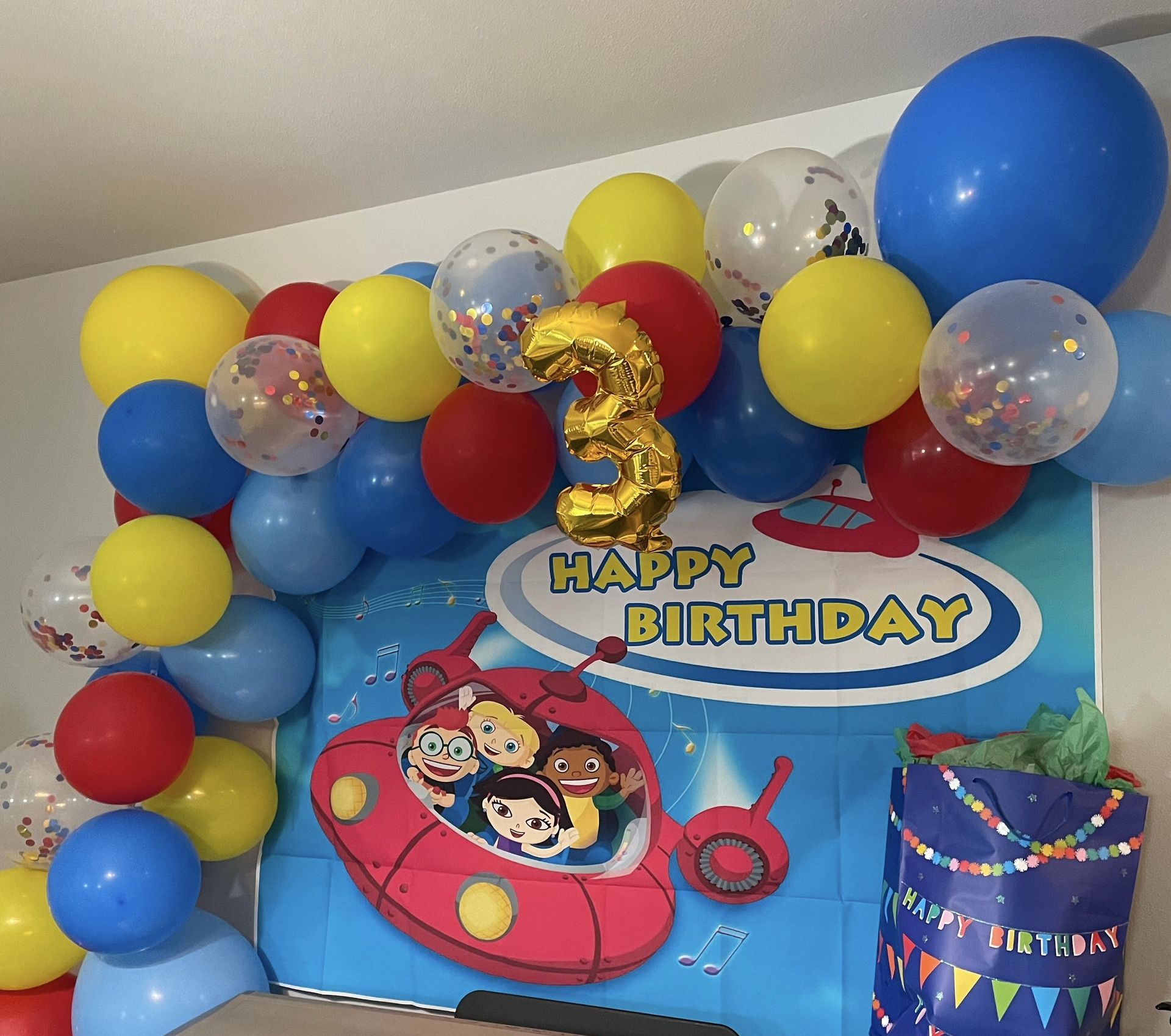 Banner & Balloons 