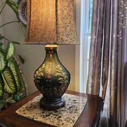 Single Antique End Table Lamp For Living Room, Door Entrance Or Bedroom