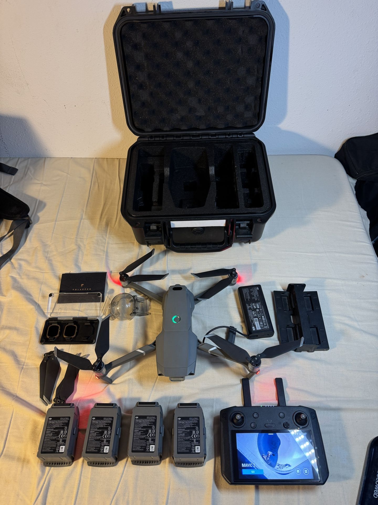 DJIMavic 2 pro, Smart Controller And 4 Batteries
