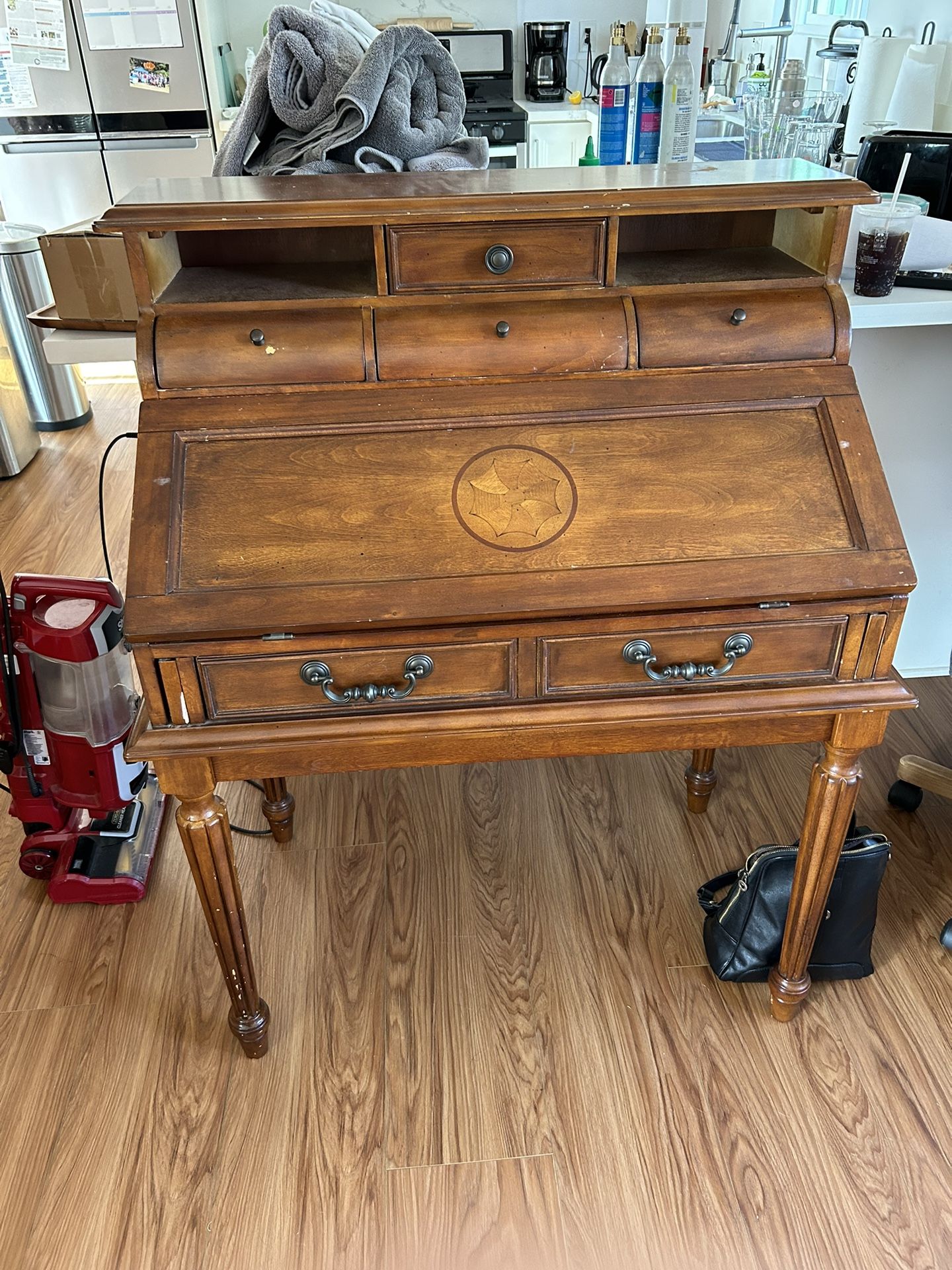 Cute Secretary Desk