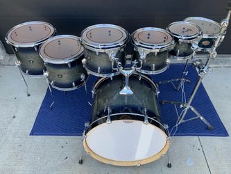 Tama Superstar Maple 🍁 Drum Set 22-16-14-12-10-8-13”