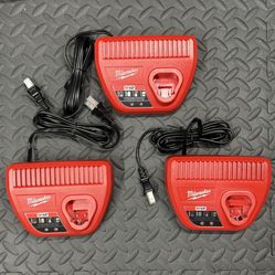 Milwaukee M12 Battery Charger - NEW