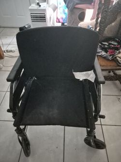 Manual wheelchair