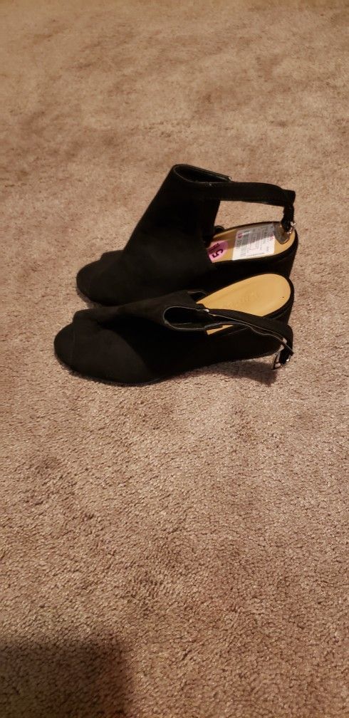Black Heels Wedges New Never Worn Size 5.5.