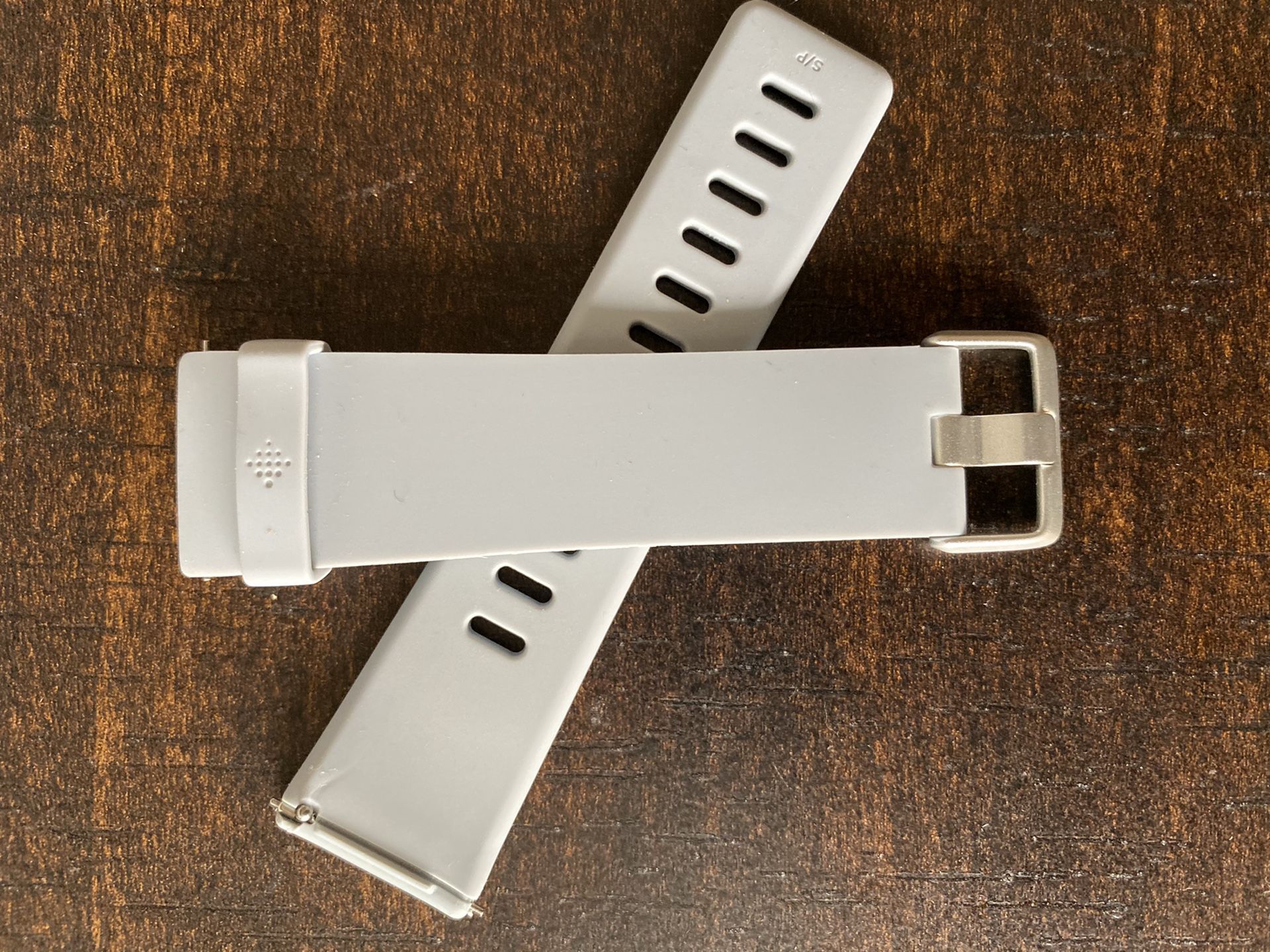 Fitbit Versa Silver Small/Medium and Large/X-Large Bands