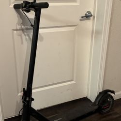 Riuiio Electric Scooter
