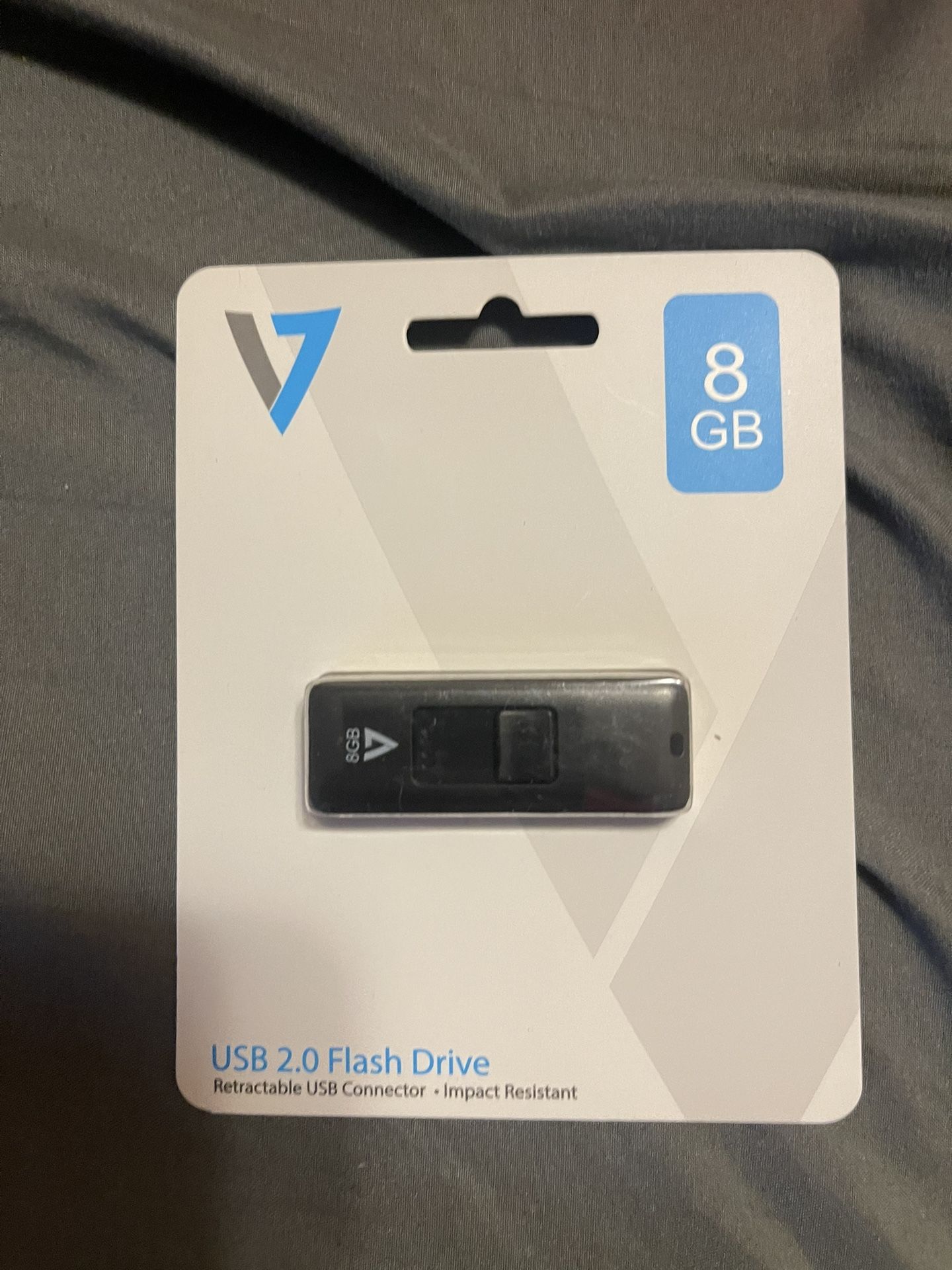 8 Gb 2.0 USB Drive