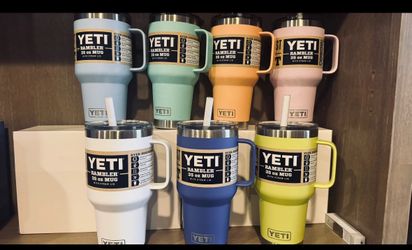 YETI 35 oz. Rambler Mug with Straw Lid