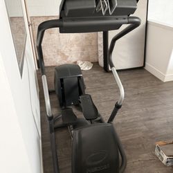 PRECOR Elliptical