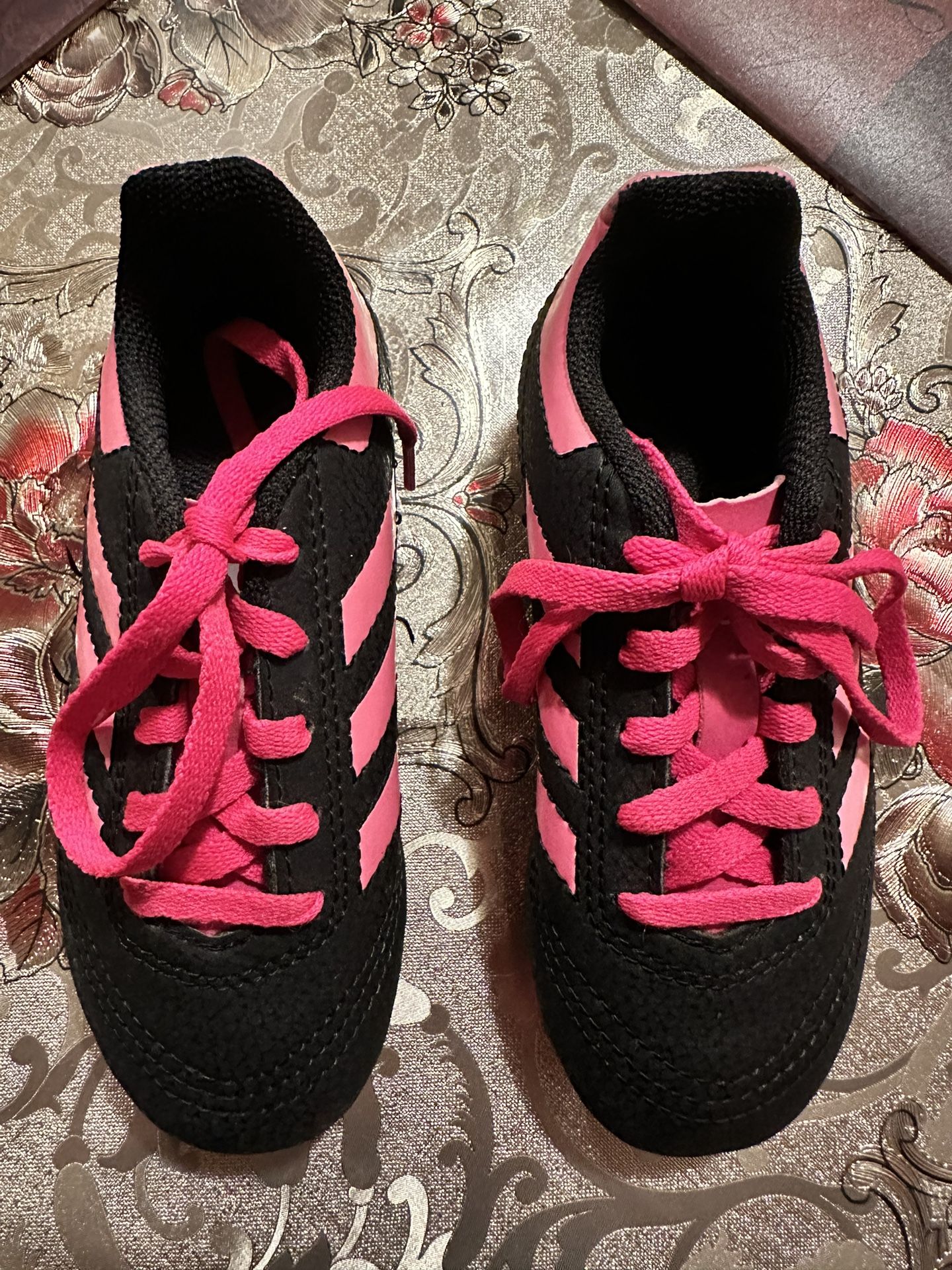 Soccer Shoes Size 10k