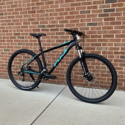 SALE! NEW 17" MEDIUM FUJI NEVADA 1.5 27.5 18 SPEED HARDTAIL MTB MTN MOUNTAIN BIKE