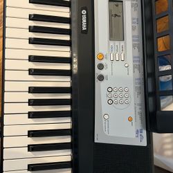 Yamaha Stereo Sampled Piano Ypt-200