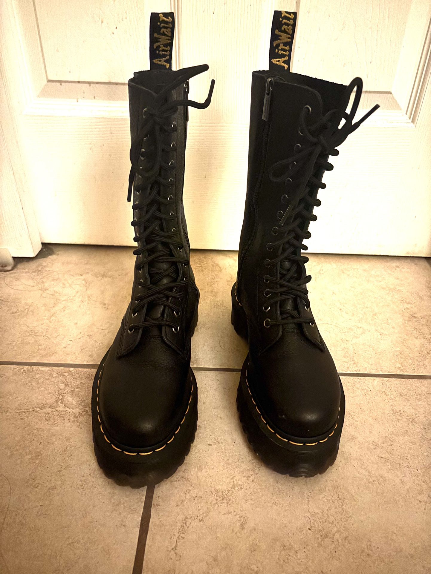 Doc Martens (Dr. Martens) 1B99 Quad - Boots - WORE ONCE