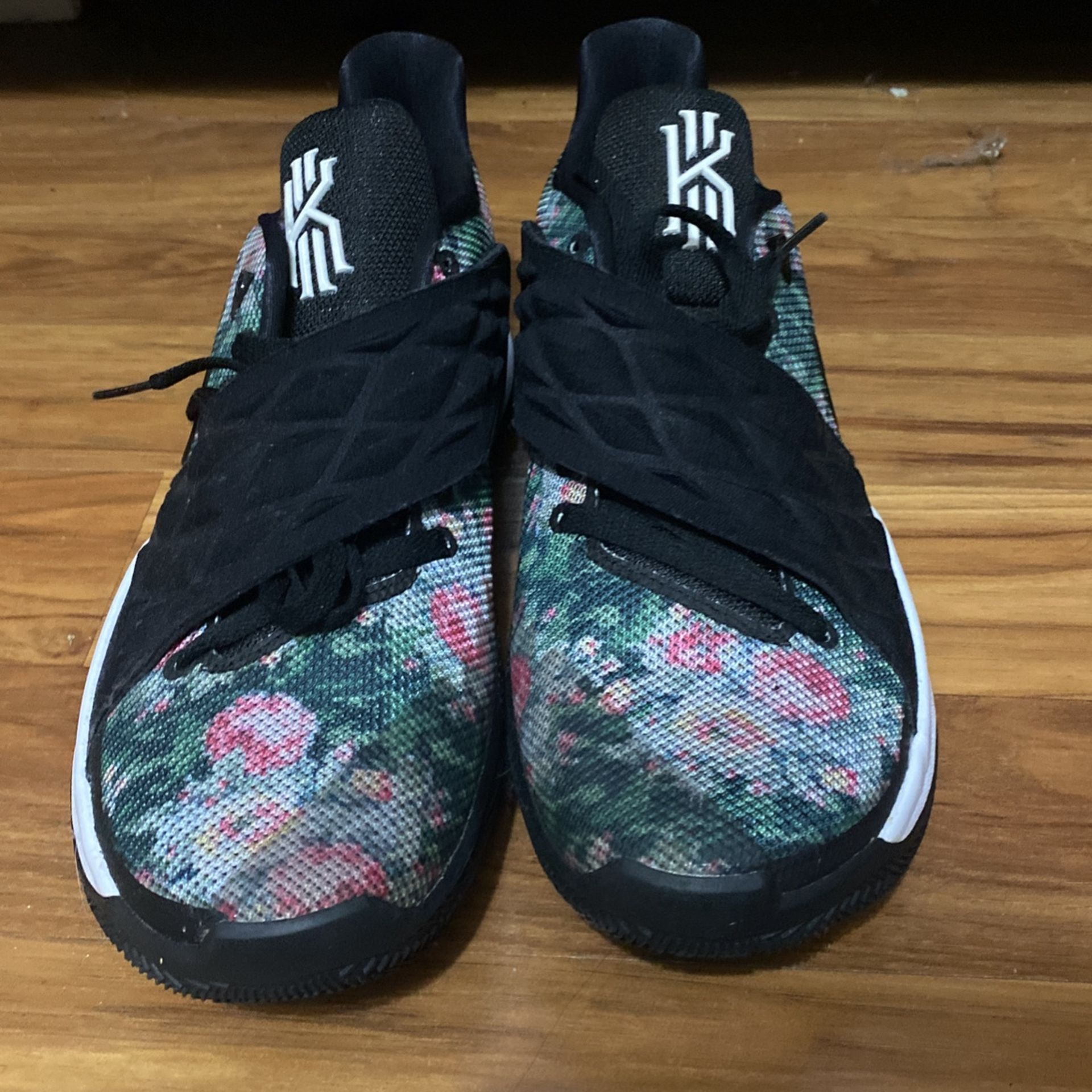 Kyrie Low 1 Florals Size 13