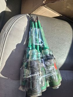 7 piece commercial electrician screwdriver set $10