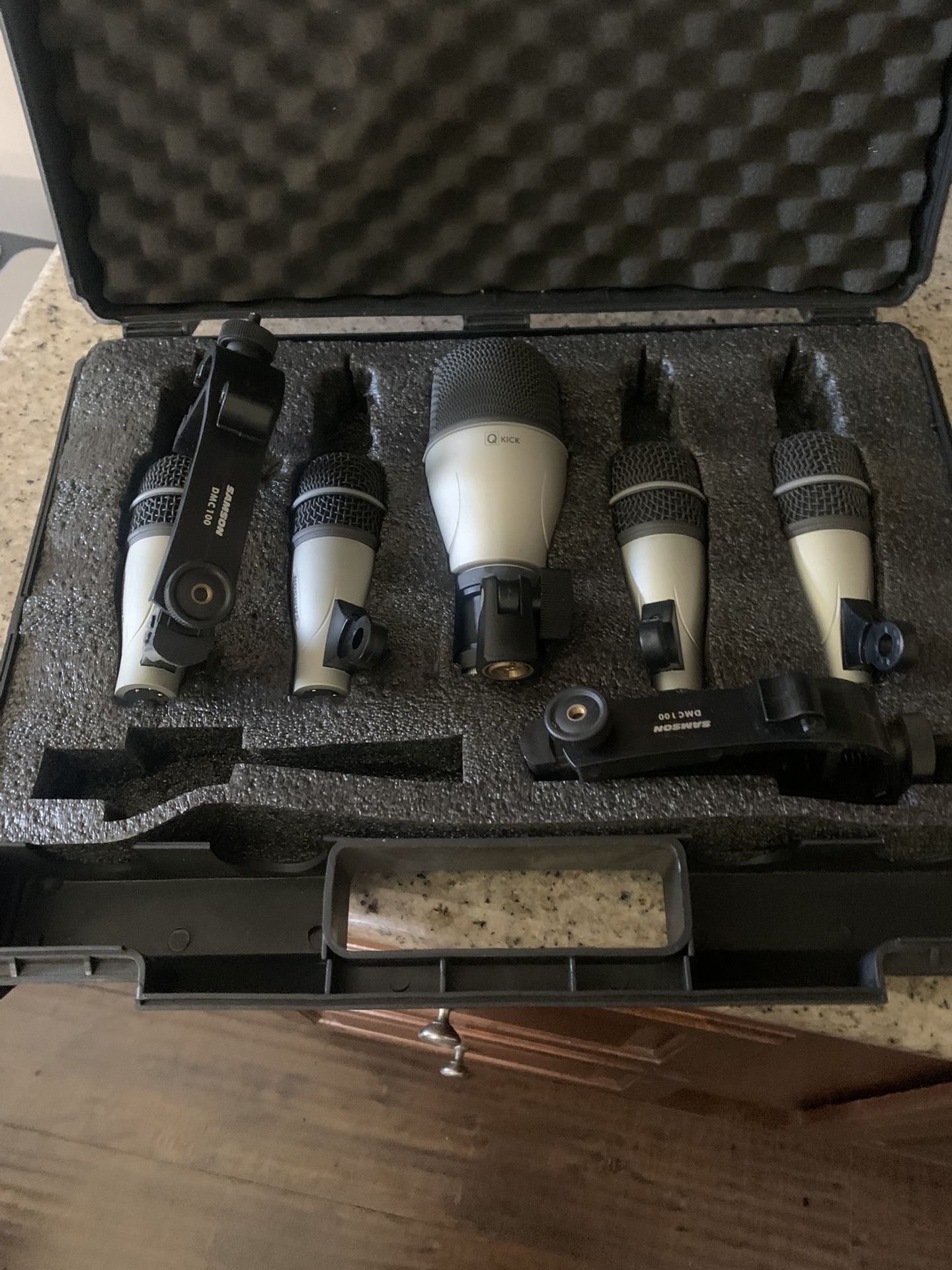 Samson  Drums Microphones Set Great Conditions 