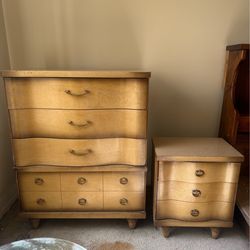 Bedroom dresser and nightstand set
