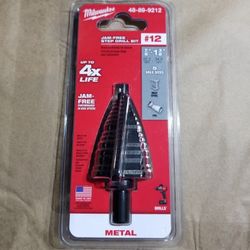 Milwaukee  7/8 in. - 1-3/8 in. #12 Black Oxide Step Drill Bit - 5-Steps - (48-89-9212)