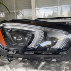 Mercedes Benz LED Headlight 2023 (Right Side) OEM 
