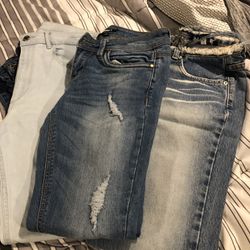 Tons Of Girl Clothes Cheap !!!