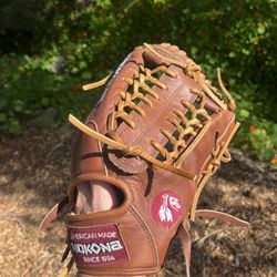 Baseball Glove - NOKONA - 12.75 Outfield
