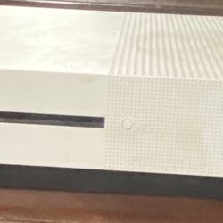 Xbox One (Read Description To Know More About The Xbox One)