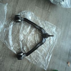 Front Upper
ColorBlack