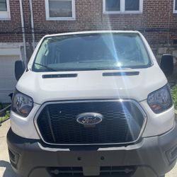 2024 Ford Transit 250 