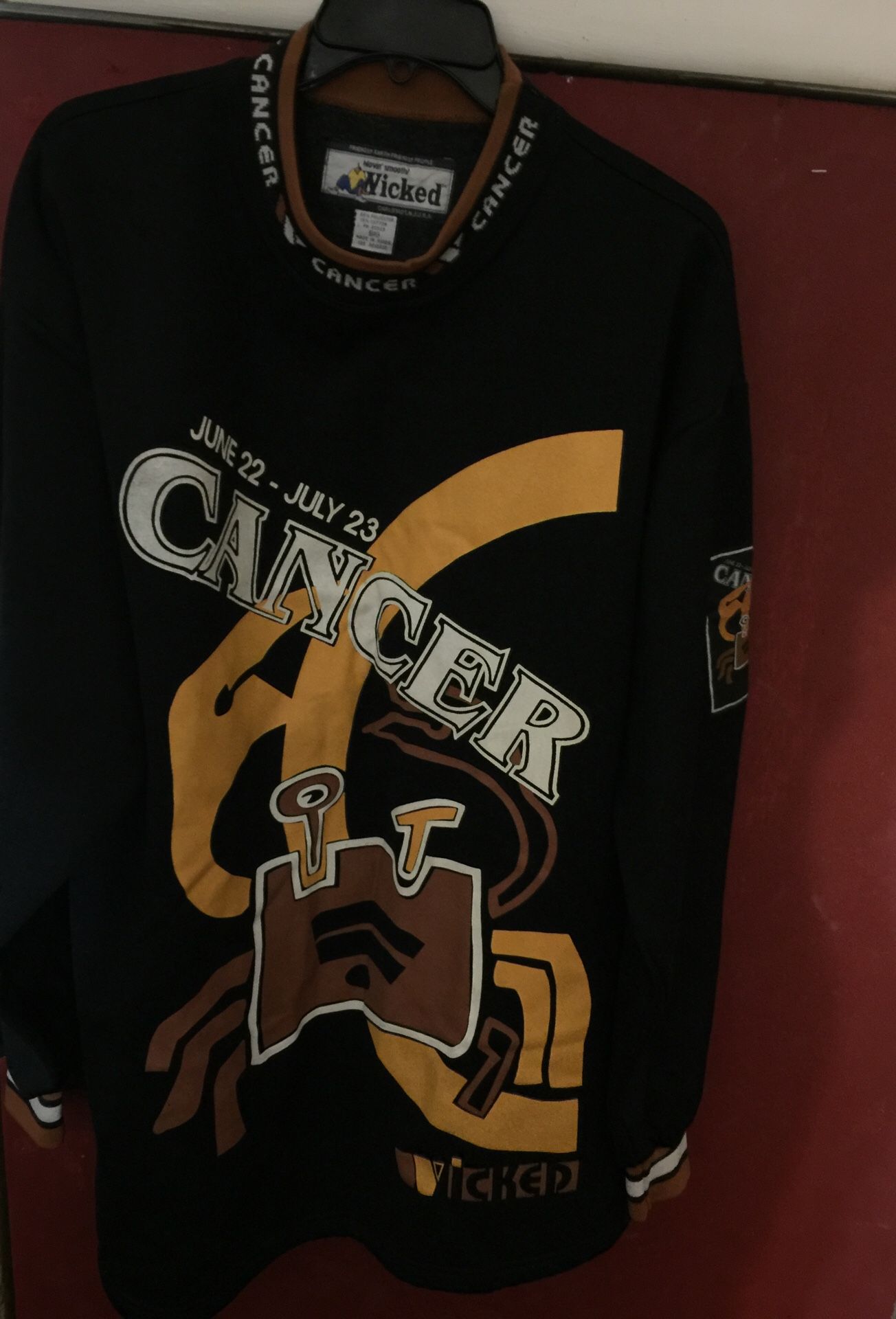 Movin’ smoothie Wicked Sweater