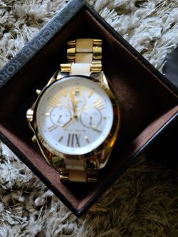 Besutiful Michael kors watch