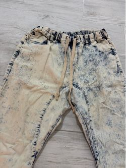 Men’s joggers  L