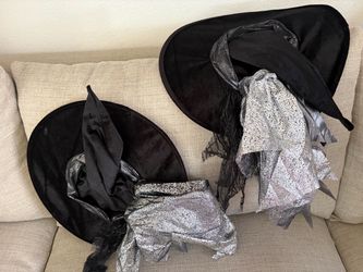 Costume - Witch hats