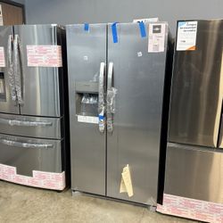 💥FINANCING AVAILABLE 💥 FRIGIDAIRE STAINLESS STEEL REFRIGERATOR WITH ICE MAKER AND WATER DISPENSER🔥🔥🔥