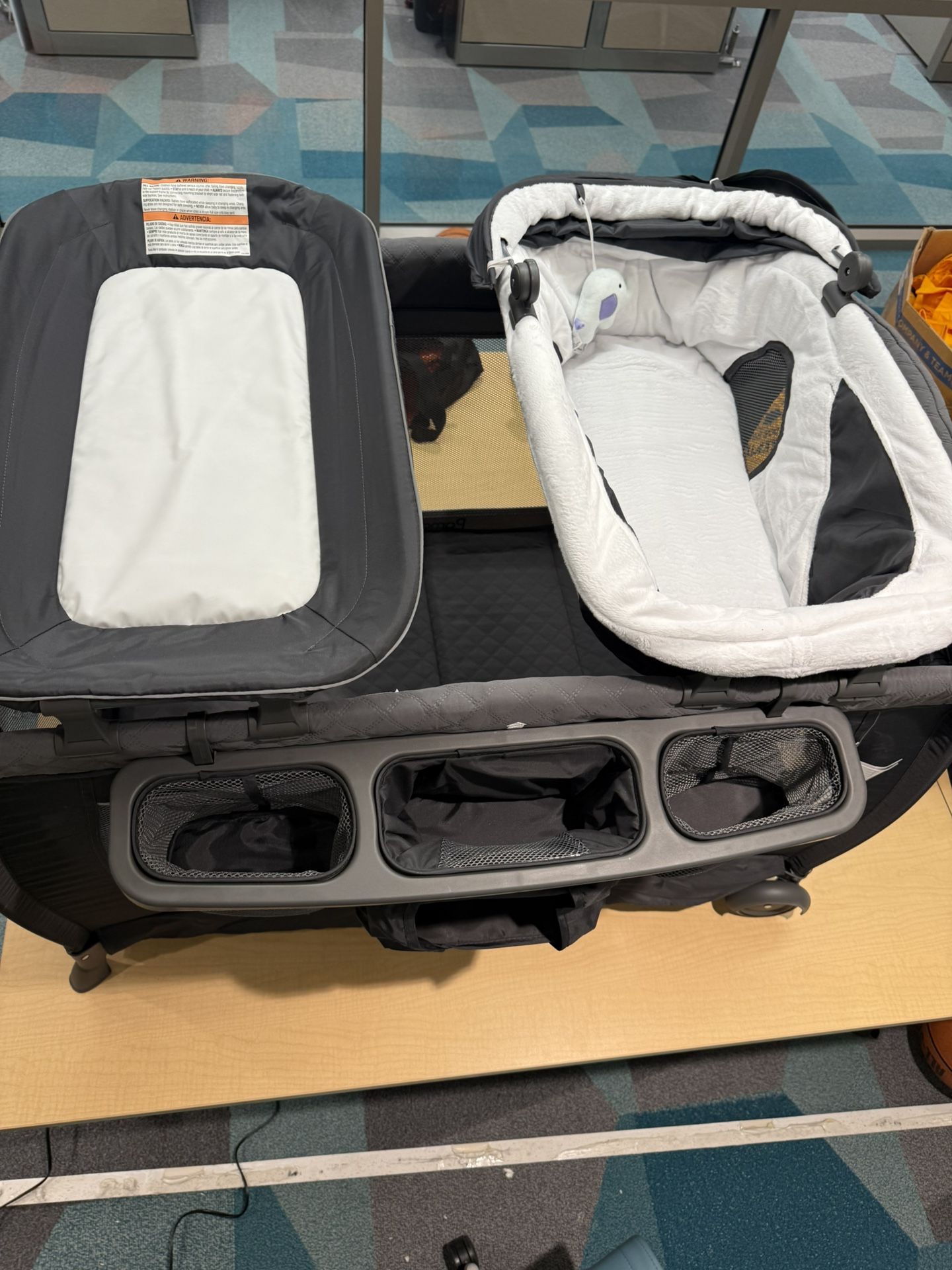 Pomo Babe Pack N Play Pen