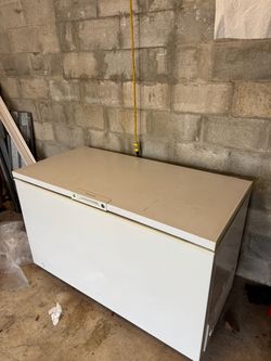 Deep freezer