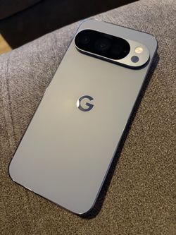 Google Pixel 10 Pro - 128GB - Moonstone - Unlocked