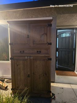Bed and dressers for sale