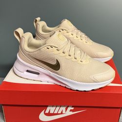 $60 Women’s Nike Air Max Brand New Size 7 (Men’s 5.5)