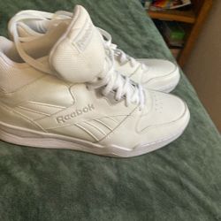 Gently Used Reebok Men's Royal Hi2 Bb4500