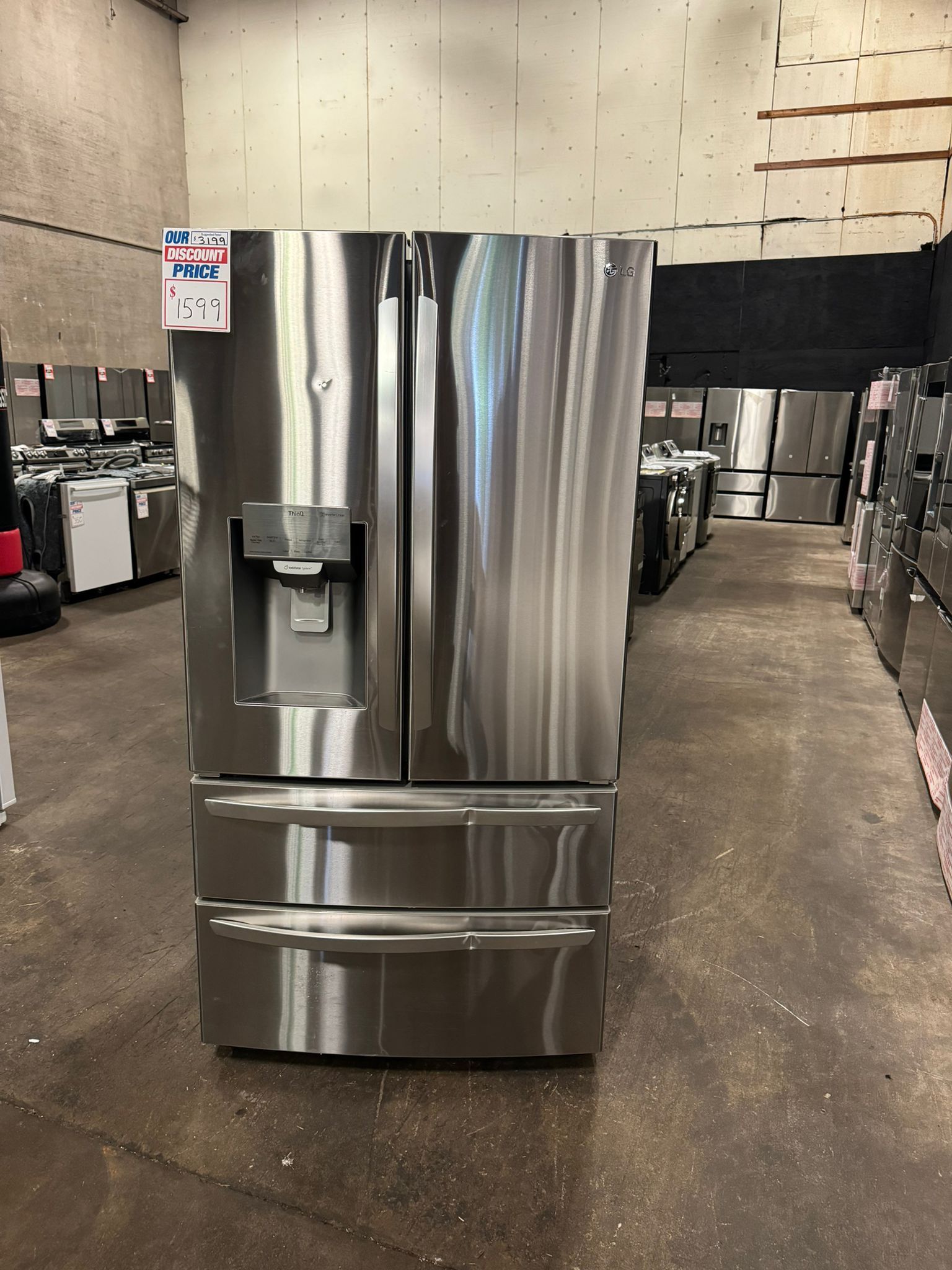 LG Scratch & Dent French Door Refrigerator. Delivery Available