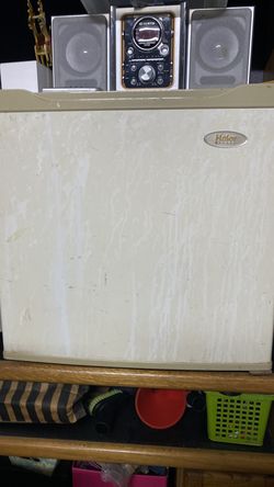 Mini fridge