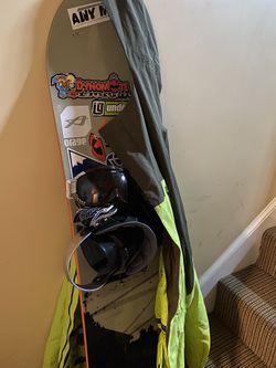 Snowboard: 164 inches rossignol