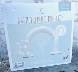 New In Box Party Supplies Decorate Inflatable Water Arch Sprinkler Portable Set Up 