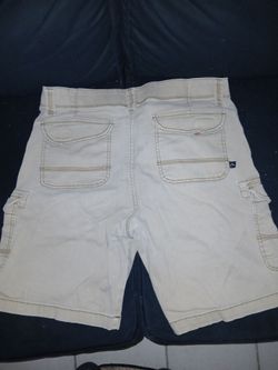 Kaki cargo shorts