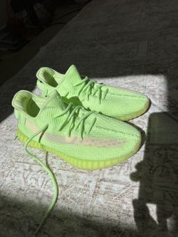 adidas Yeezy Boost 350 V2