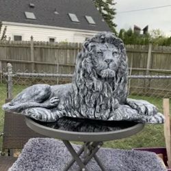 Laying Lion Garden Statue