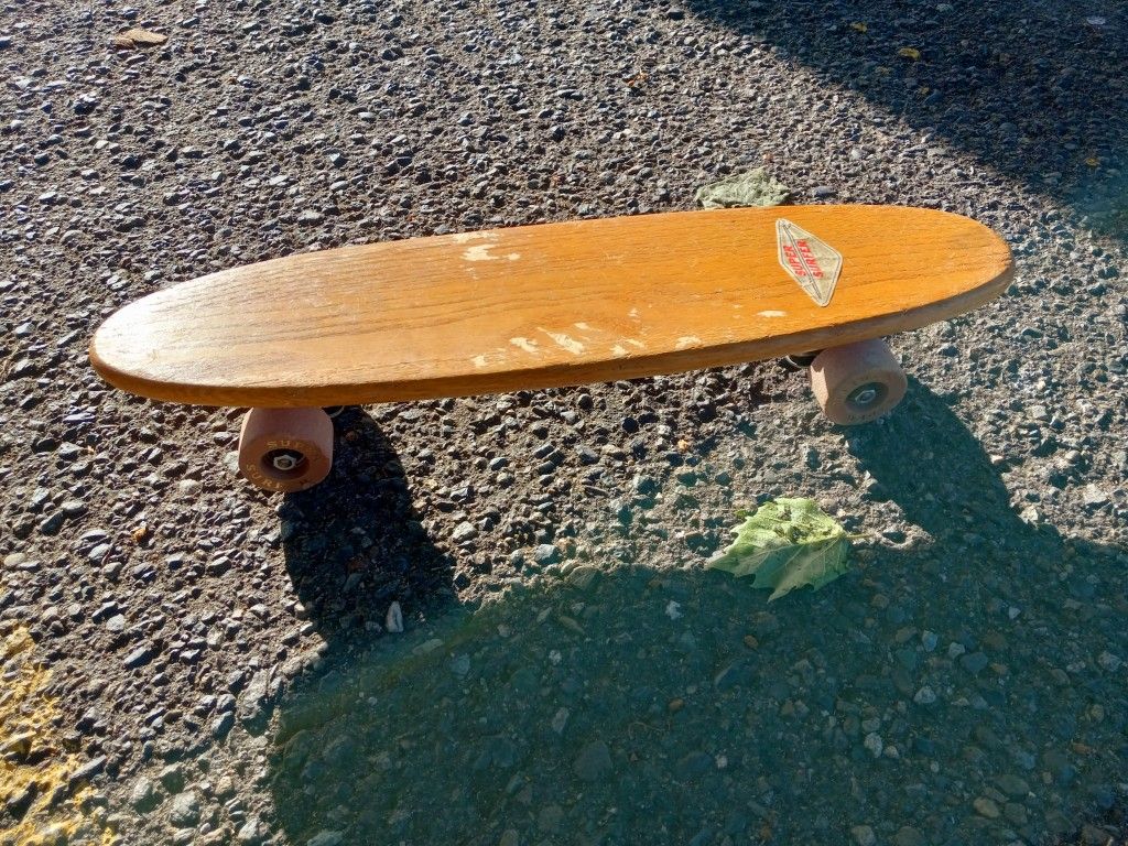 1960s VINTAGE HOBIE SUPER SURFER SKATEBOARD